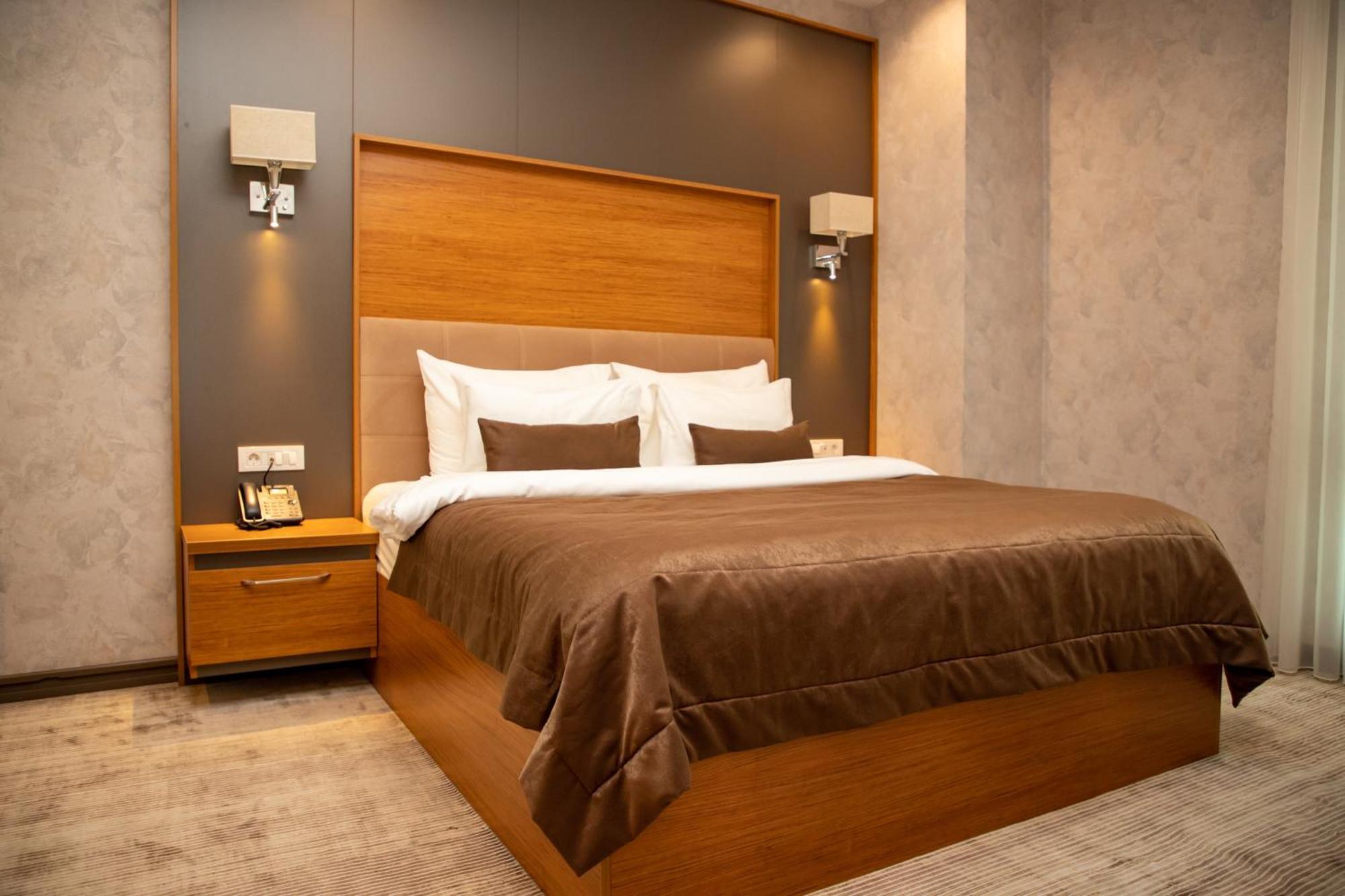 Midtown Hotel バクー エクステリア 写真